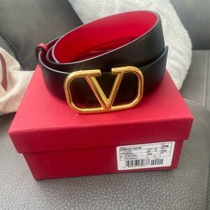 Valentino logo Reversible Leather Belt